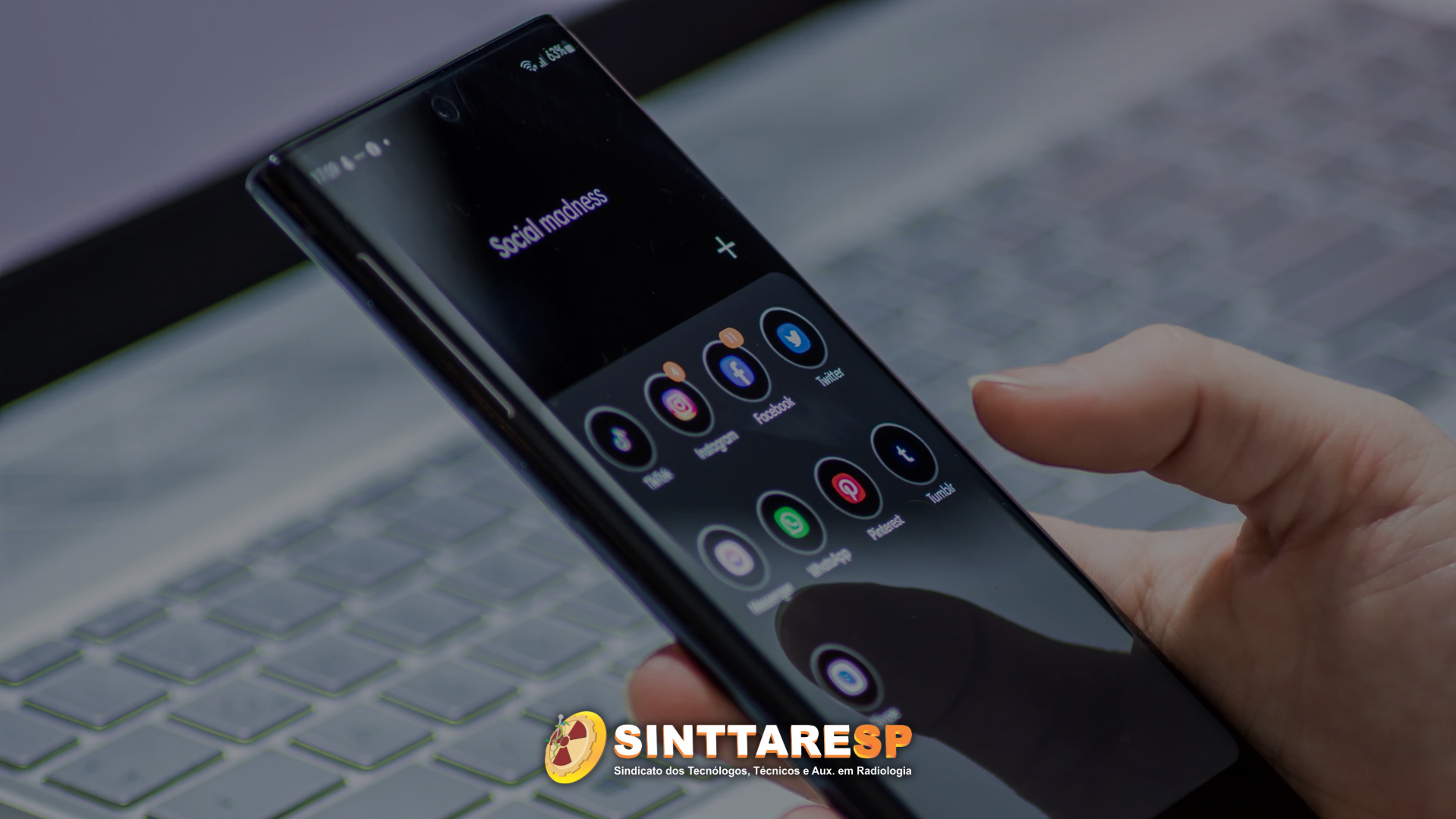 Imagem da notícia Usar o Próprio Celular no Trabalho? Entenda Por Que Isso é Ilegal e o Que Isso Tem a Ver com a Radiologia